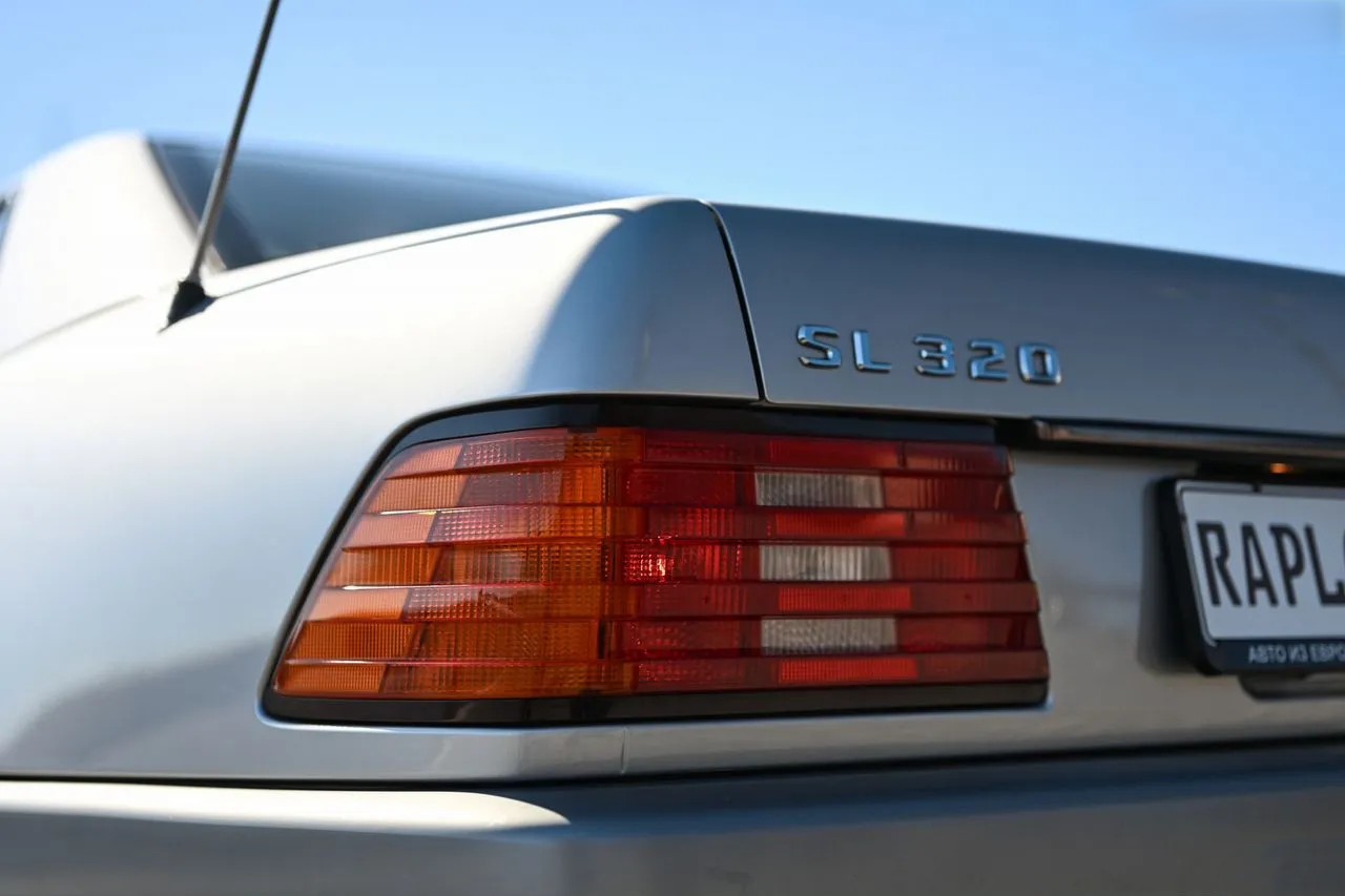 Mercedes-Benz SL-класс 3.2 AT, 1995, — фото 7